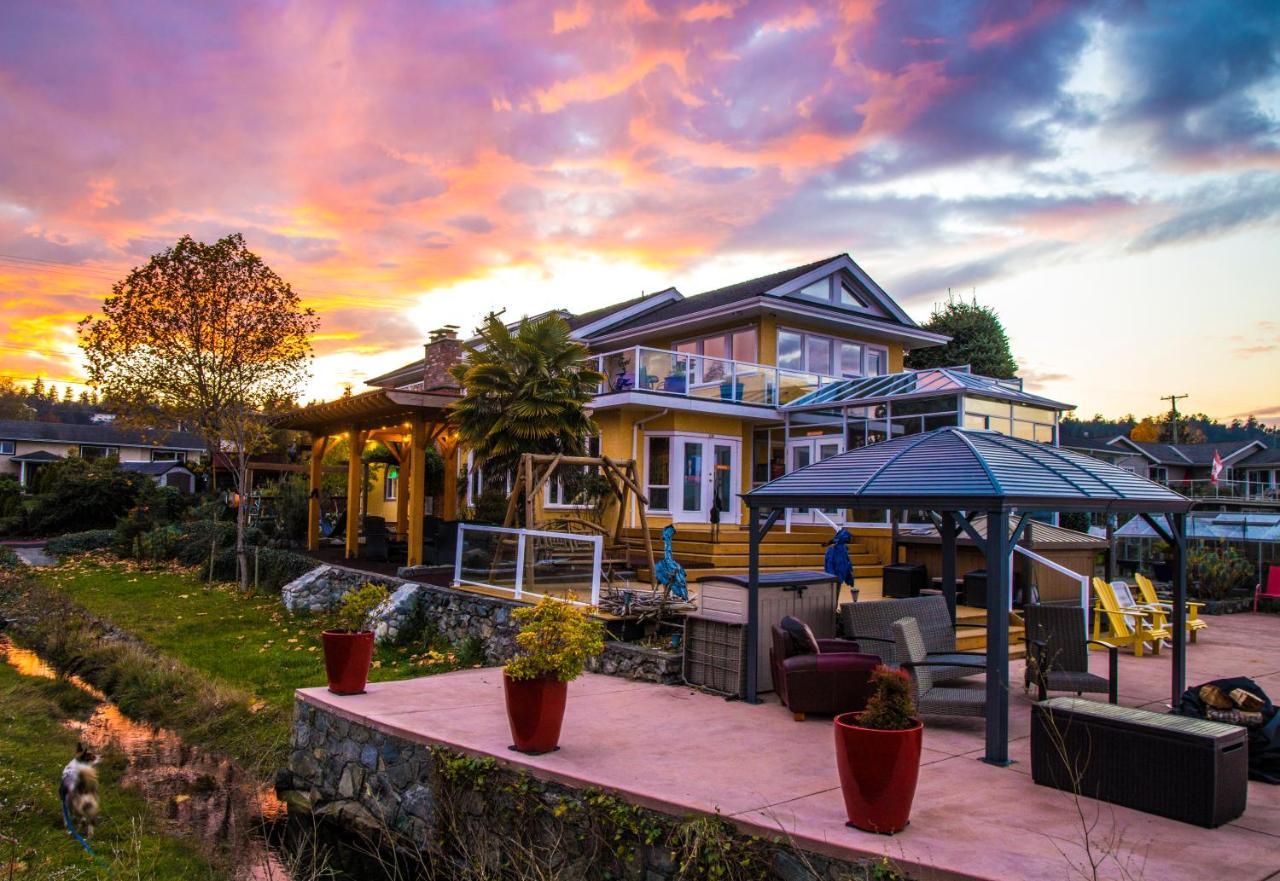 Birds Of A Feather Victoria Oceanfront Studio Suites Colwood Exterior foto
